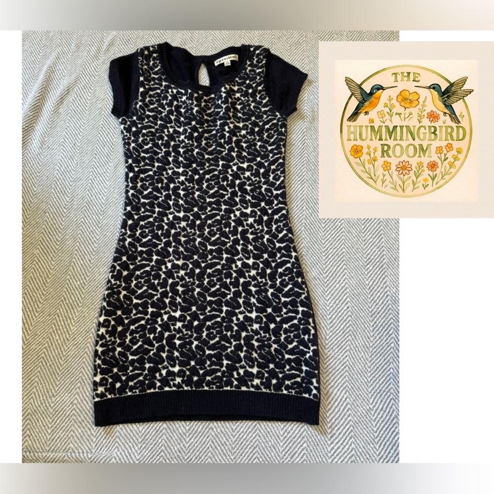 Made for Me to Look Amazing Small Women’s 100% Acrylic Black Sweater Dress